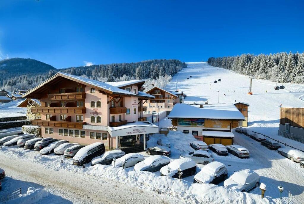 Hotel Vierjahreszeiten ฟลาคเฮา ภายนอก รูปภาพ