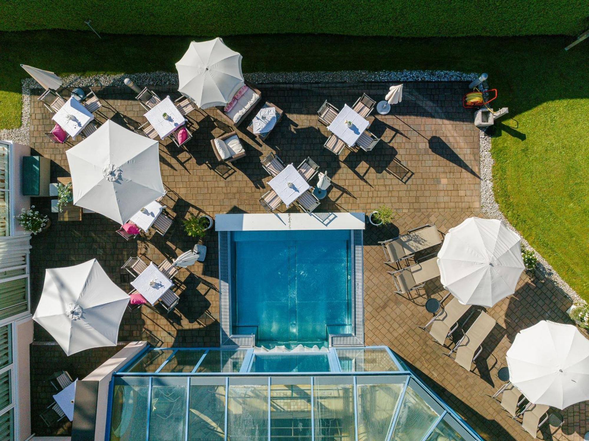 Hotel Vierjahreszeiten ฟลาคเฮา ภายนอก รูปภาพ