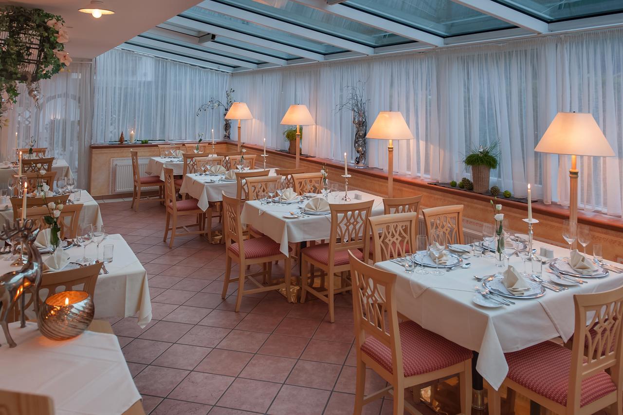Hotel Vierjahreszeiten ฟลาคเฮา ภายนอก รูปภาพ